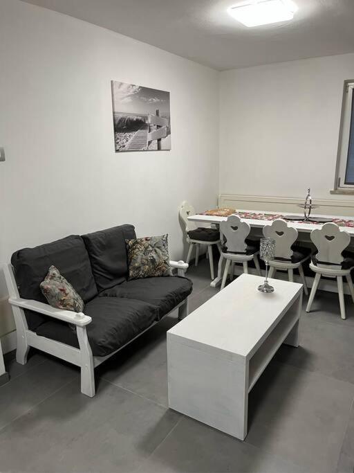 Appartamento Nuovo E Confortevole 몬테치오마조레 외부 사진
